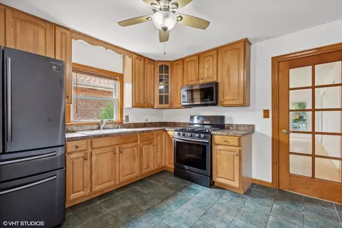 2831 Ruby St, Franklin Park, IL 60131 photo 6