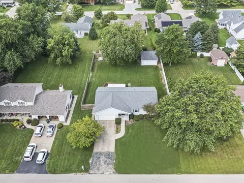 1198 N Hedge Ave, Kankakee, IL 60901 photo 4