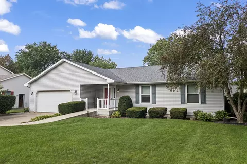 1198 N Hedge Ave, Kankakee, IL 60901 photo 2