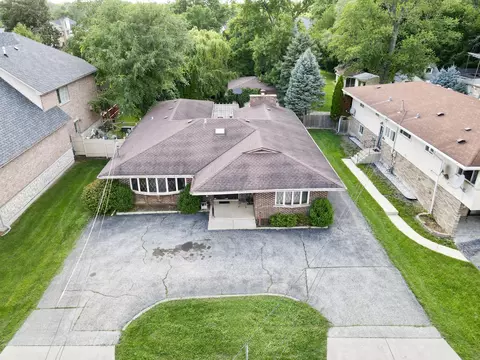 324 Bellaire Ave, Des Plaines, IL 60016