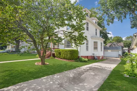 604 E Monroe St, Bloomington, IL 61701 photo 56