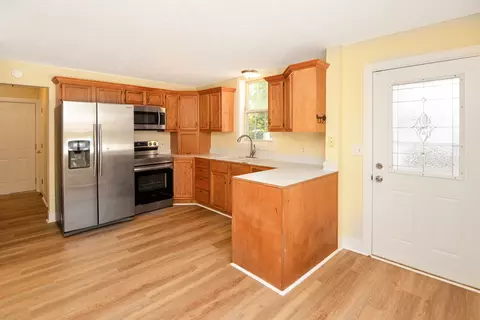 604 E Monroe St, Bloomington, IL 61701 photo 8