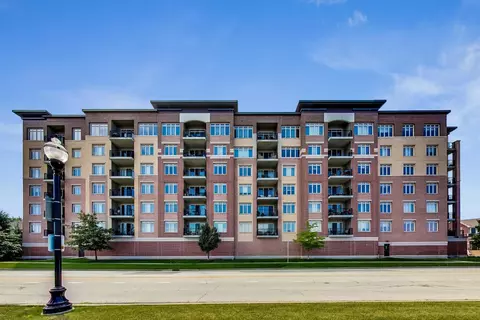1199 E Port Clinton Rd #510, Vernon Hills, IL 60061