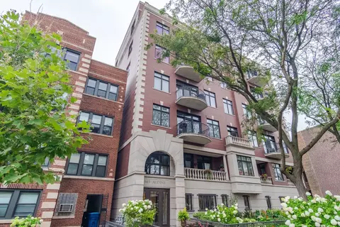 545 W Aldine Ave #5B, Chicago, IL 60657