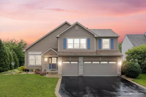 516 Waterford Dr, Oswego, IL 60543