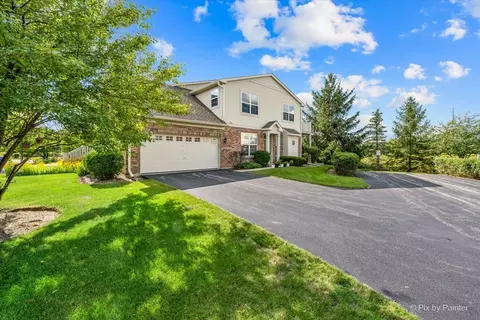 2620 Loren Ln, Algonquin, IL 60102 photo 3