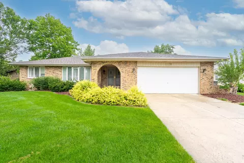 8120 Saint James Dr, Orland Park, IL 60462