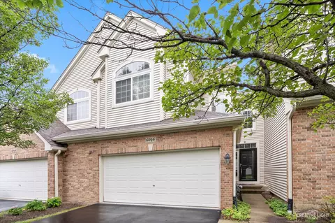 6046 Canterbury Ln #2-9, Hoffman Estates, IL 60192