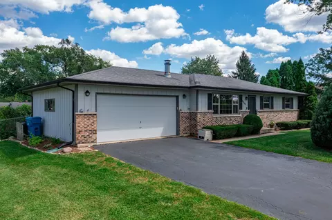 2 N061 Mildred Ave, Glen Ellyn, IL 60137