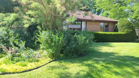 1121 Johnson Ave, Dixon, IL 61021 photo 22