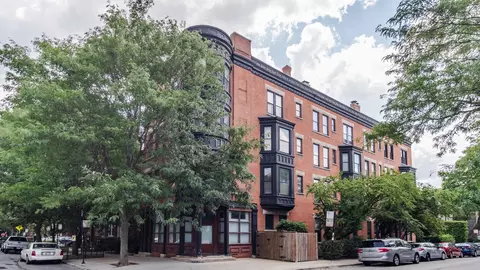 2251 N Clifton Ave #1N, Chicago, IL 60614