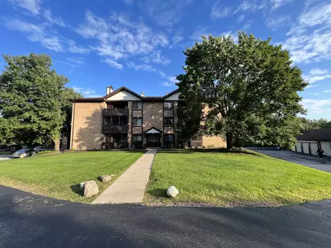 6015 Lakeside Pl #204A, Tinley Park, IL 60477