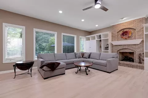 2304 Johnsburg Ct, Naperville, IL 60564 photo 23