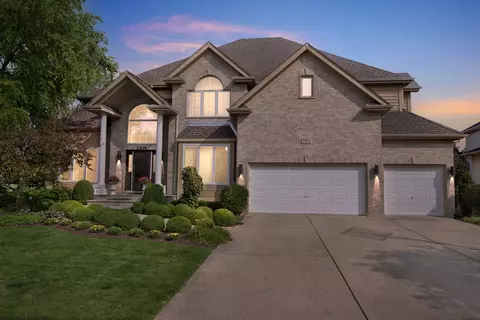 2304 Johnsburg Ct, Naperville, IL 60564
