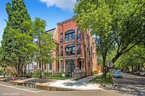 2635 N Racine Ave #1, Chicago, IL 60614