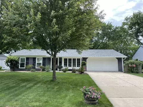 12 Somerset Rd, Montgomery, IL 60538