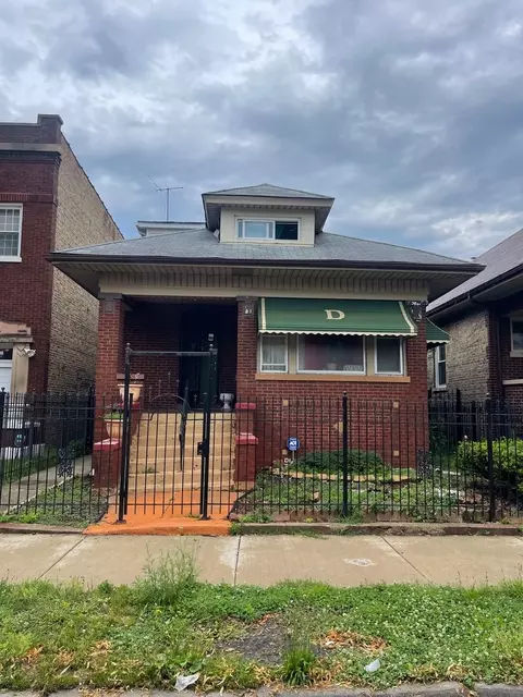 7939 S Loomis Blvd, Chicago, IL 60620