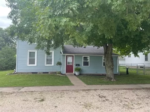 225 N Jones Ave, Amboy, IL 61310