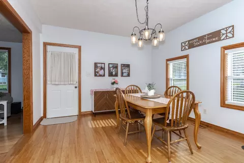 205 E Pearl St, Danvers, IL 61732 photo 8