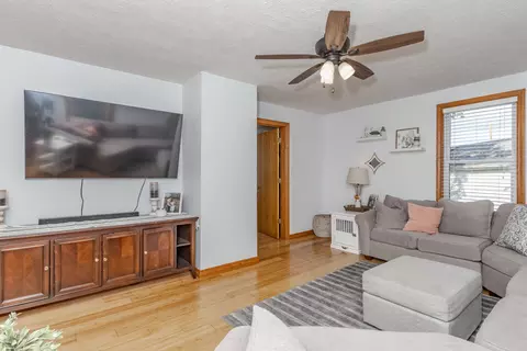 205 E Pearl St, Danvers, IL 61732 photo 4