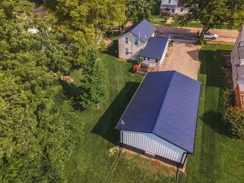 205 E Pearl St, Danvers, IL 61732 photo 43