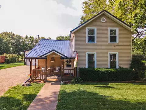 205 E Pearl St, Danvers, IL 61732 photo 32