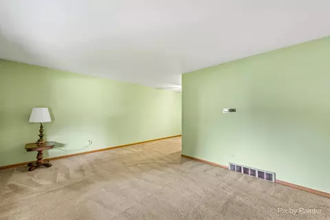 527 Summit St, Algonquin, IL 60102 photo 8