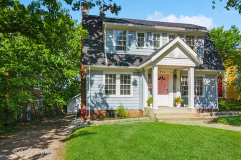 806 Paris Ave, Rockford, IL 61107