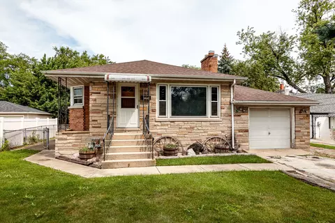 10468 Diversey Ave, Melrose Park, IL 60164