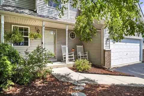 25724 S Cobblestone Ln, Channahon, IL 60410