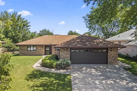 16219 84th Ave, Tinley Park, IL 60477