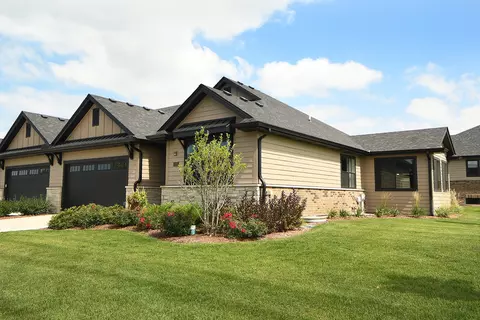 230 Clover Ridge Dr, Lockport, IL 60441
