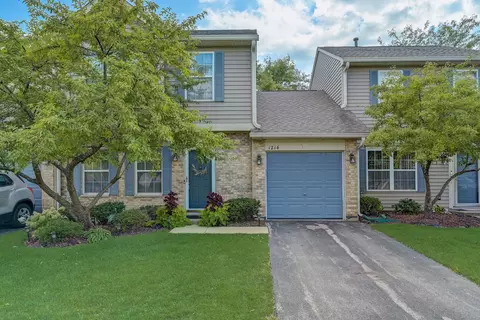 1214 N Village Dr, Round Lake Beach, IL 60073