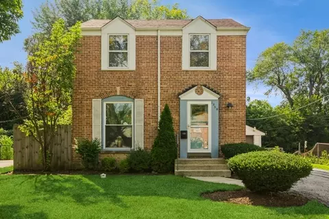 1858 Linden St, Des Plaines, IL 60016