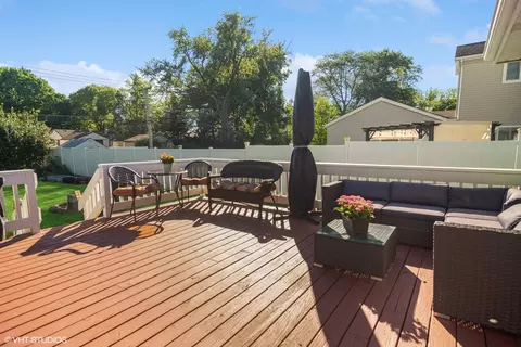 2411 Sigwalt St, Rolling Meadows, IL 60008 photo 12