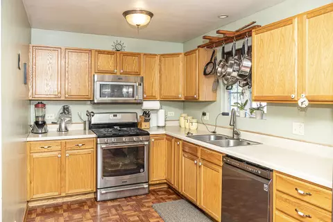 807 Stewart Ave, Elgin, IL 60120 photo 18