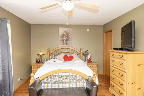 807 Stewart Ave, Elgin, IL 60120 photo 33