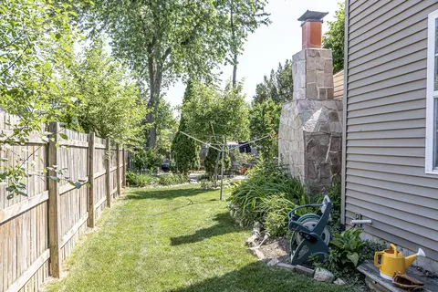 807 Stewart Ave, Elgin, IL 60120 photo 14
