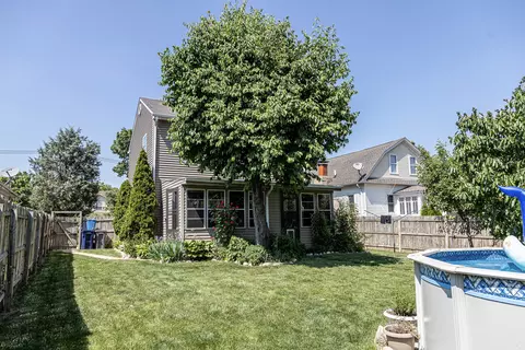 807 Stewart Ave, Elgin, IL 60120 photo 7