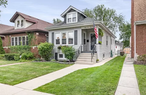 6763 N Oxford Ave, Chicago, IL 60631