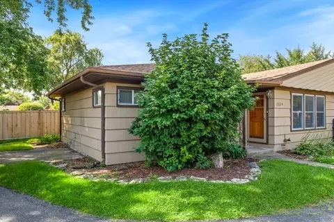 633 Barnsdale Rd #B, La Grange Park, IL 60526