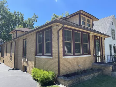118 W 4th St, Belvidere, IL 61008