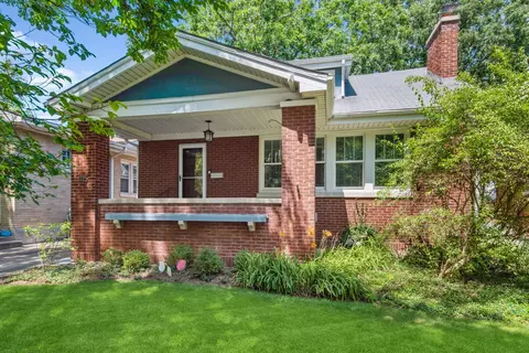 1115 Harvard Ter, Evanston, IL 60202