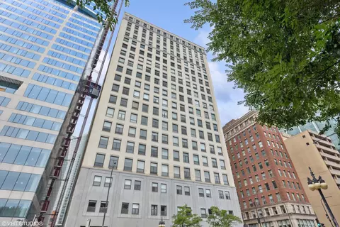 910 S Michigan Ave #816, Chicago, IL 60605