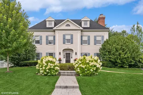460 Holland Ct, Lake Forest, IL 60045