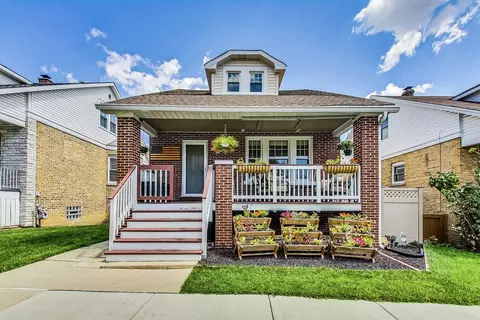 6409 N Sayre Ave, Chicago, IL 60631