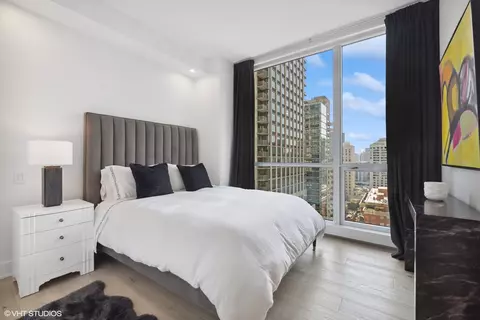 21 E Huron St #1706, Chicago, IL 60611 photo 19