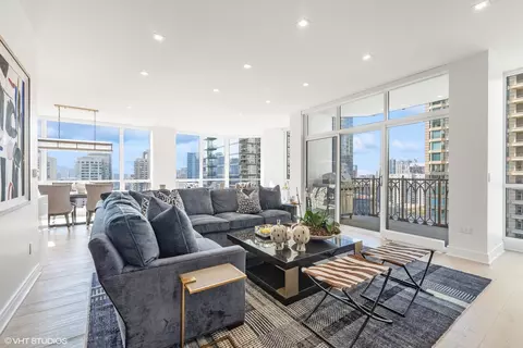 21 E Huron St #1706, Chicago, IL 60611 photo 2