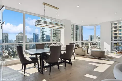 21 E Huron St #1706, Chicago, IL 60611 photo 9