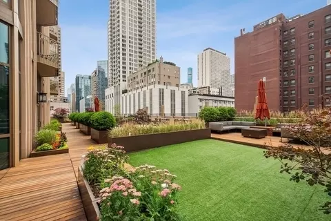21 E Huron St #1706, Chicago, IL 60611 photo 29